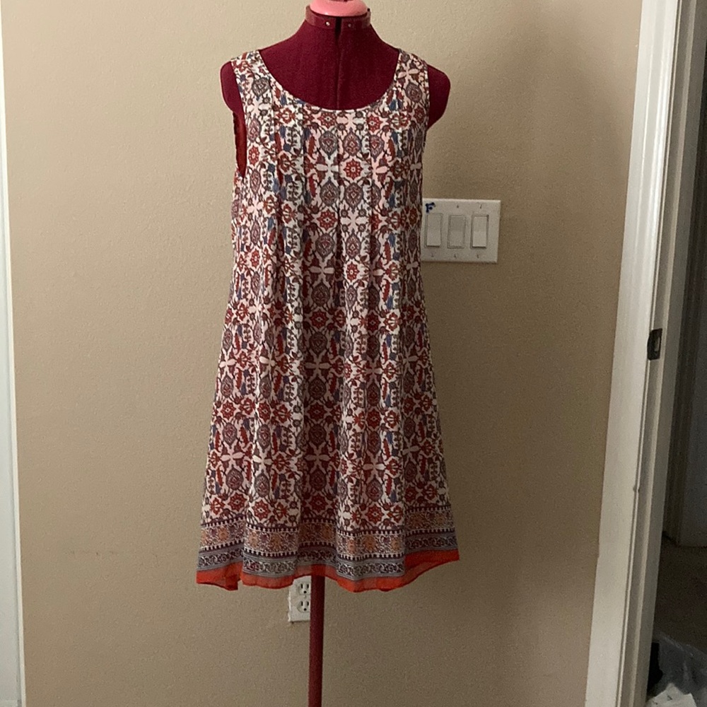 MAX STUDIO SZ Medium. Sleeveless  orange gray printed lined dress 100% polyester